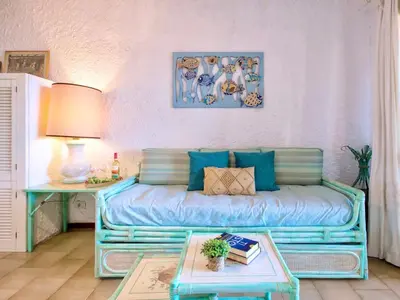 Area soggiorno di Apartment 5 beds in Marinella with SEA VIEW