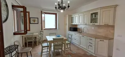 Cucina o angolo cottura di Central Dorgali Guest House