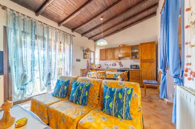 Cucina o angolo cottura di Brorent Casa Degli Iris
