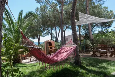 Giardino di Le Sunrise - Appartamenti a 350 mt dal mare e con giardino privato