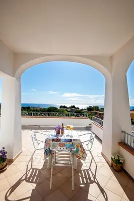 Balcone o terrazza di Appartamenti Quercia e Olivo