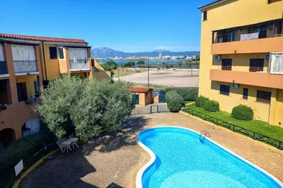 Piscina di Il Mirto apartment con piscina o nelle vicinanze
