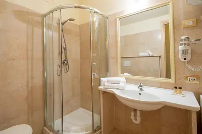 Bagno di Hotel Regina Elena