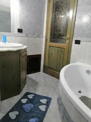 Bagno di Appartamento Picasso
