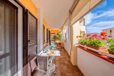 Balcone o terrazza di Orosei Home Holidays - I fiori