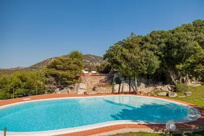 Piscina di Villa Romantica o nelle vicinanze