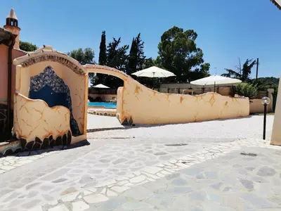 Piscina di Villa Su Navru o nelle vicinanze
