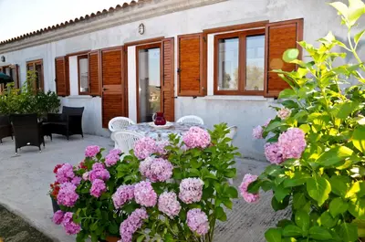 Giardino di ISS Travel, Stazzu Fioritu - ground floor apartments with sea view
