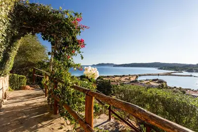 Paesaggio naturale nelle vicinanze della casa vacanze