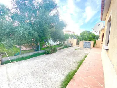 Giardino di La Cinta Beach
