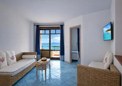 TV o dispositivi per l'intrattenimento presso Hotel Resort & Spa Baia Caddinas