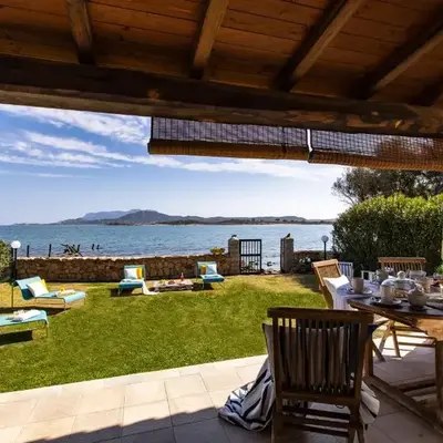 Villa Smeralda sul mare