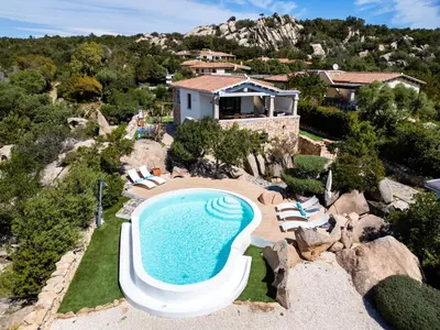 Piscina di villa Le farfalle o nelle vicinanze