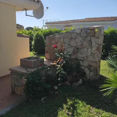 Giardino di VILLA A 200 METRI DALLA SPIAGGIA