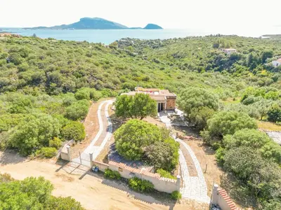 Paesaggio naturale nelle vicinanze della casa vacanze