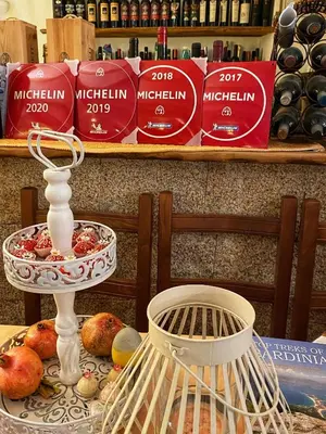 Cibo presso la locanda o nelle vicinanze