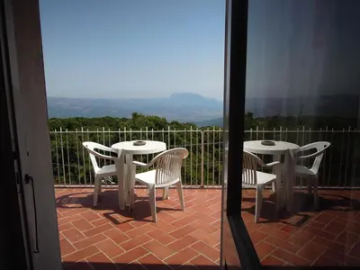 Paesaggio naturale nelle vicinanze of country house