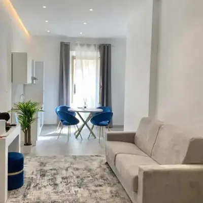 International House Apartment