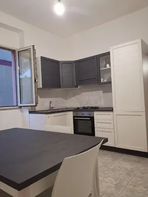 Cucina o angolo cottura di Appartamento Mare Sardegna Siniscola a 6 km da La Caletta Santa Lucia Capo Comino Berchida