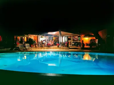 Piscina di Hotel Cala Mirto o nelle vicinanze