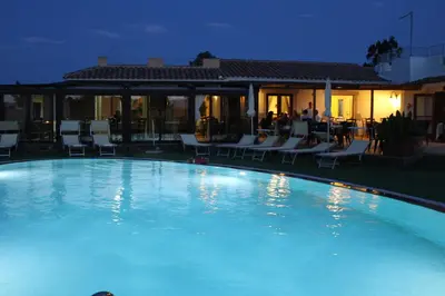 Piscina di Hotel Cala Mirto o nelle vicinanze