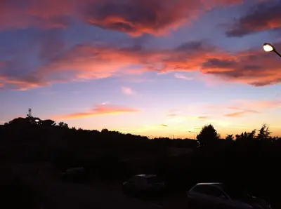 Alba o tramonto visti dall'interno del bed & breakfast o dai dintorni