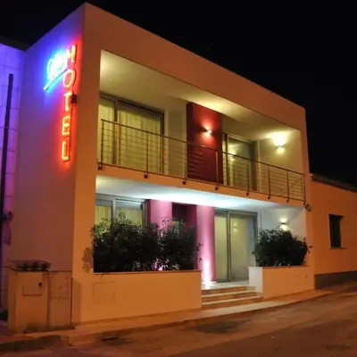 Gil's Hotel