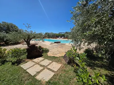 Piscina di Orosei RE - Il Paradiso degli Ulivi con PISCINA e vista mare o nelle vicinanze