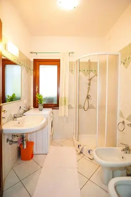 Bagno di Appartamento a San Teodoro
