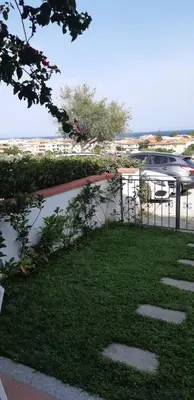 Giardino di VILLA FRANCESCA con vista mare La caletta SARDEGNA