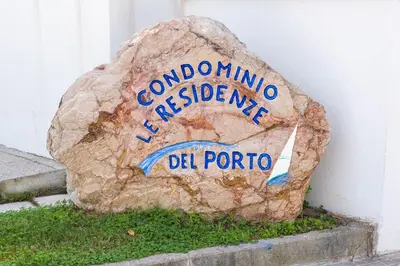 Certificato, attestato, insegna o altro documento esposto da Relax Home