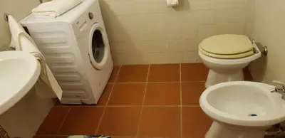 Bagno di Monolocale indipendente con giardino