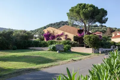 Paesaggio naturale nelle vicinanze dell'aparthotel