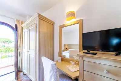 TV o dispositivi per l'intrattenimento presso Hotel il Faro di Molara