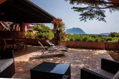 Paesaggio naturale nelle vicinanze della villa