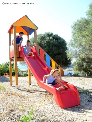 Area giochi per bambini di Country House S'Ozzastru