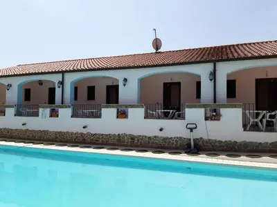Piscina di Hotel Valle del Cedrino o nelle vicinanze