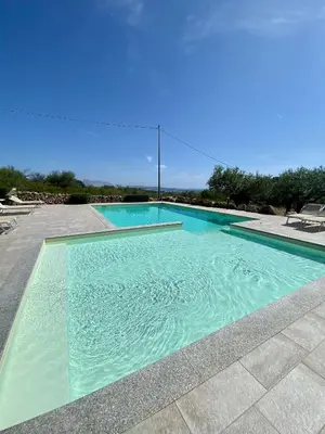 Piscina di Agriturismo La Rocca Manna o nelle vicinanze