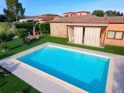 Piscina di Villa Paola San Teodoro con piscina privata o nelle vicinanze