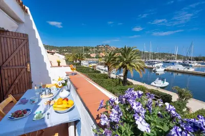 Paesaggio naturale nelle vicinanze della casa vacanze