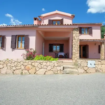 Tavolara Ichnos House