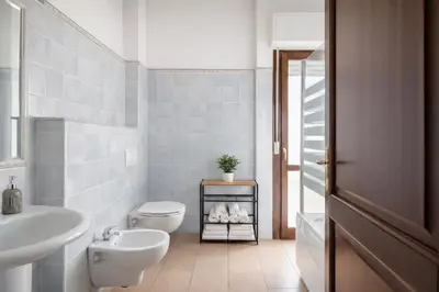 Bagno di Dimoras 3BR City Center Terrace & Parking
