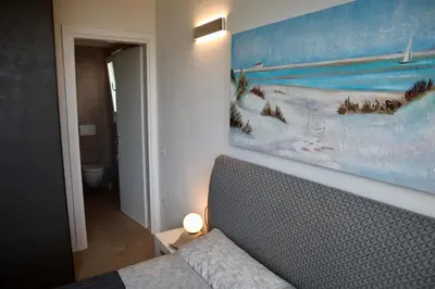 Planimetria di neues Haus mit beheiztem Pool