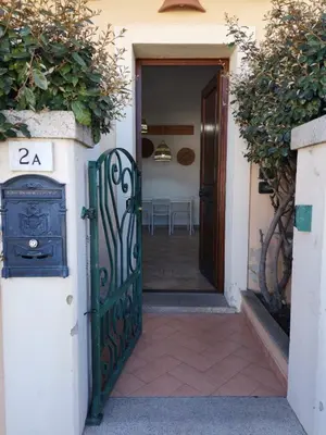 Facciata o entrata di Hommy Lab - stylish and modern with super kitchen, separate entrance, free parking