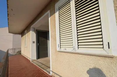 Planimetria di Villetta con giardino in contesto riservato non lontana dal mare BEL01