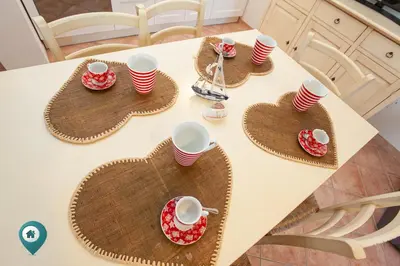 Set per la preparazione di tè e caffè presso Arruli H1