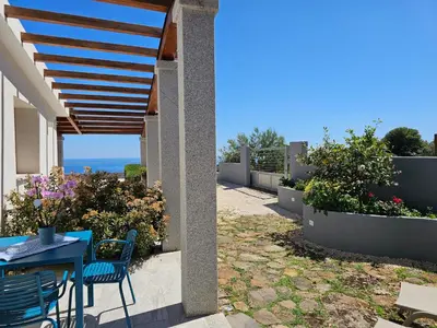 Giardino di Hotel Pranos Turismo Rurale Cala Gonone