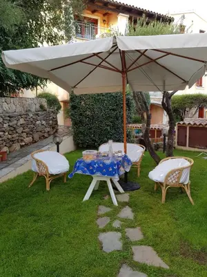 Giardino di ROSA DEI VENTI - CASA LEVANTE - Sardegna - IUN R2403