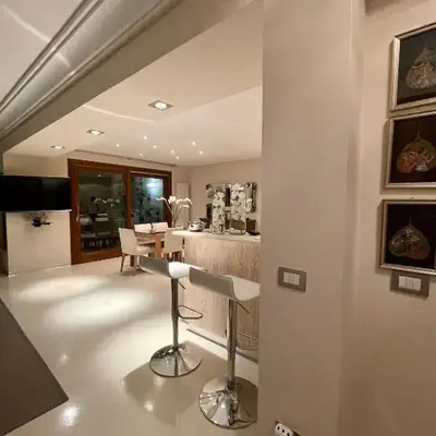 Double A Luxury Apartment