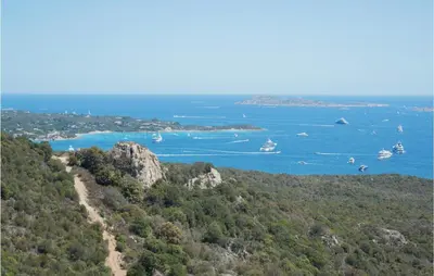 Paesaggio naturale nelle vicinanze della casa vacanze